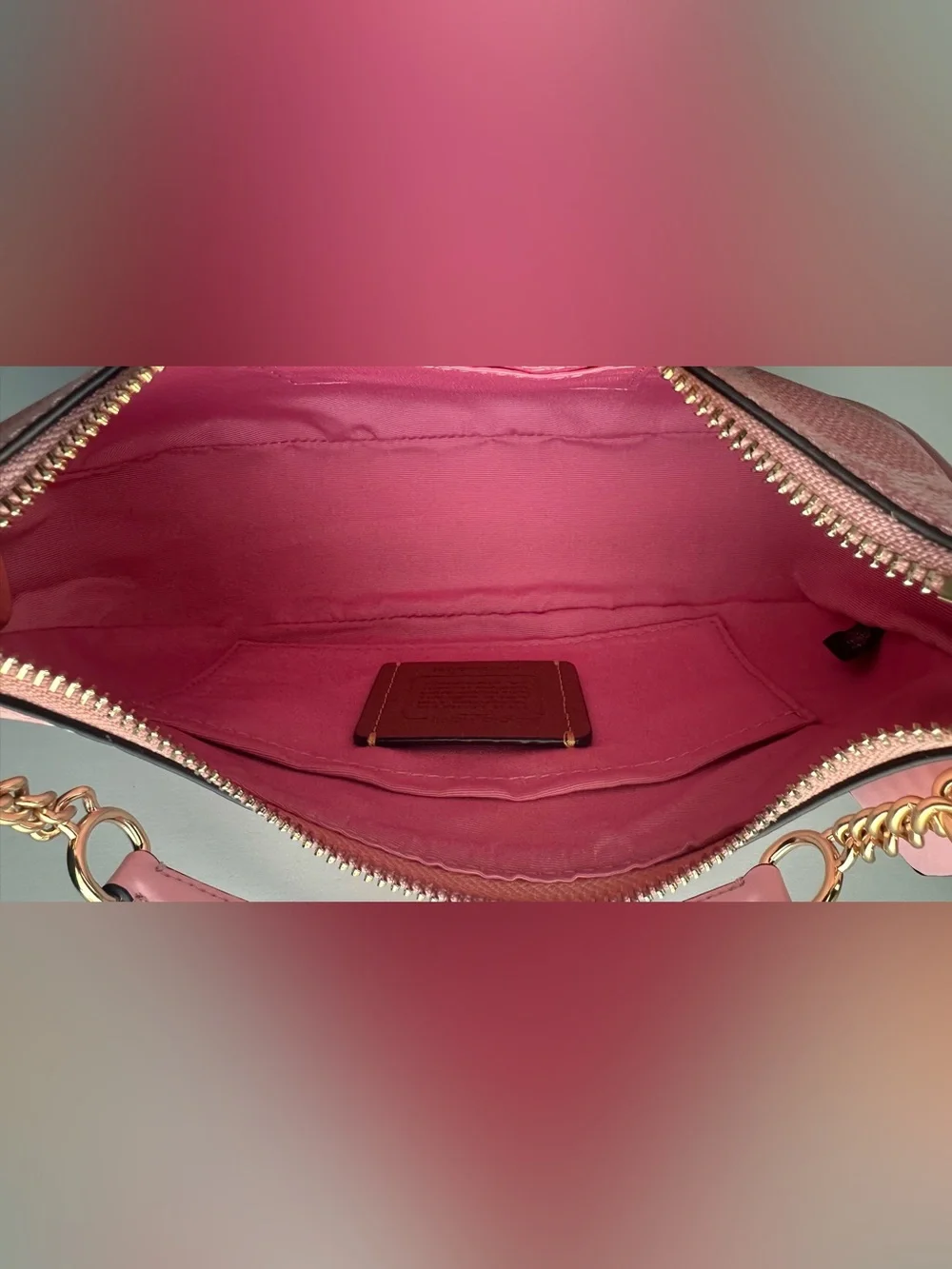 NWOT Coach Teri 2025 Shoulder Bag in Powder Pink. - Picture 7 of 8